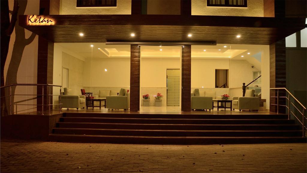 Hotel Ketan Pune Exterior foto